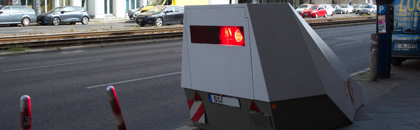 bild darf ein blitzer auf dem gehweg stehen 1