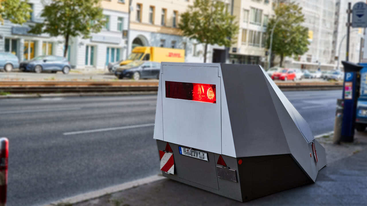 Read more about the article Rekord­ver­dächtige Blitzer­ein­nahmen in Hamburg